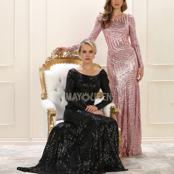 1552 Dresses & Skirts - Long sleeve formal gown. Evening pageant dress